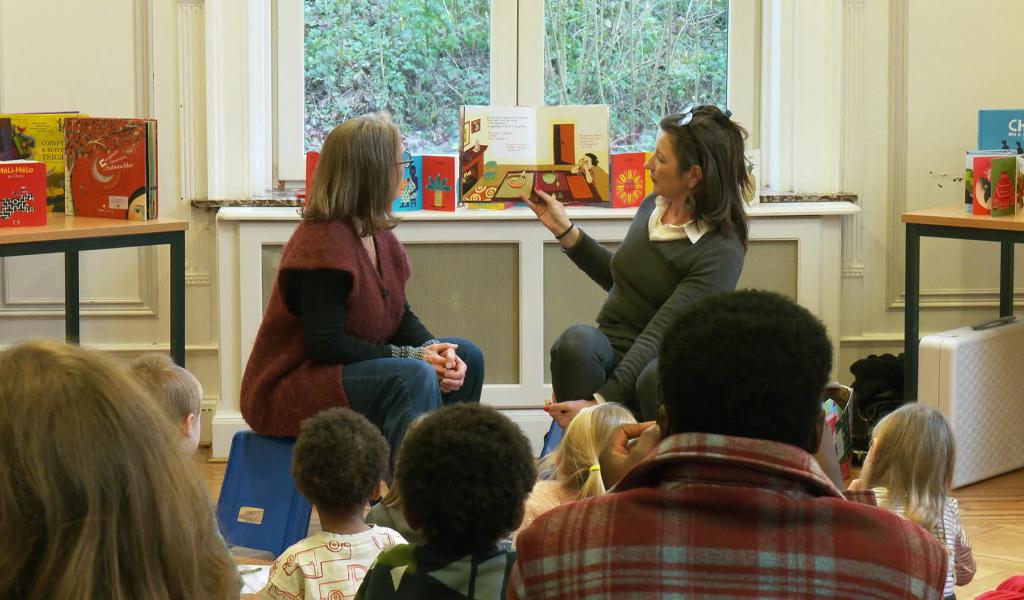 Des contes en langues étrangères à la Bibliothèque communale de Braine-l'Alleud