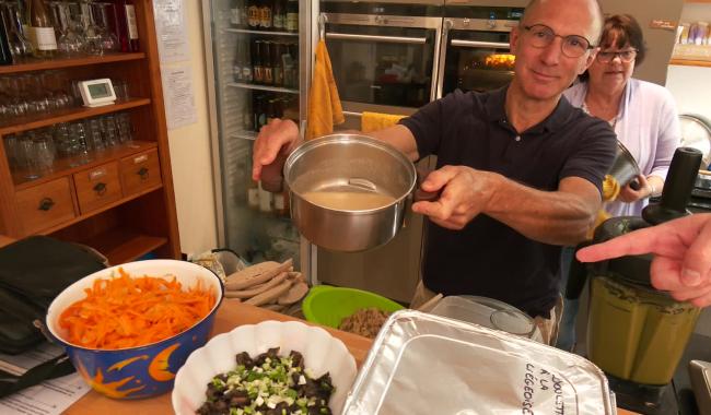 Convivialité et zéro gaspi... un chaudron partagé à la Chaumière !